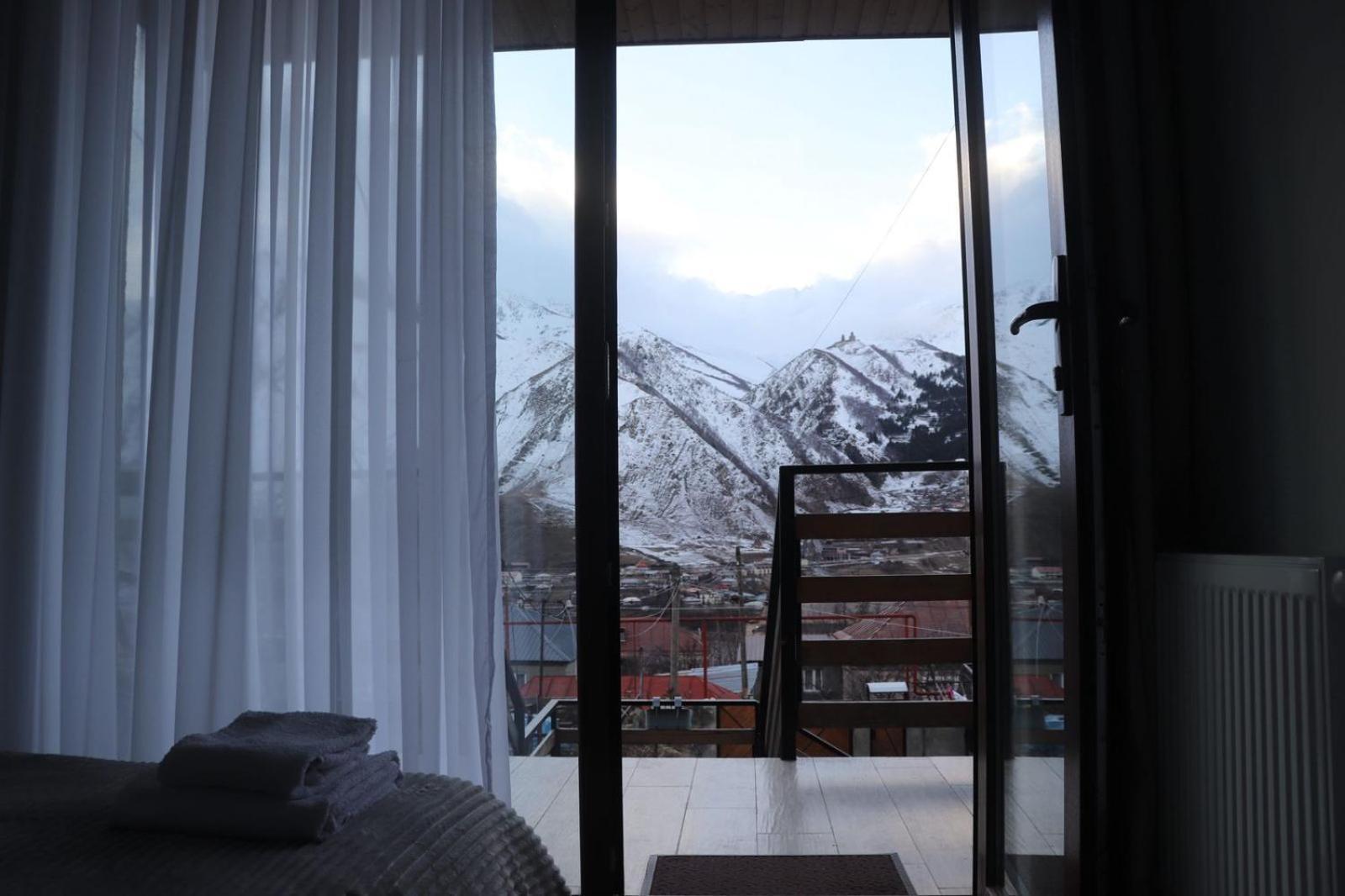 Guesthouse Relax In Kazbegi Zewnętrze zdjęcie