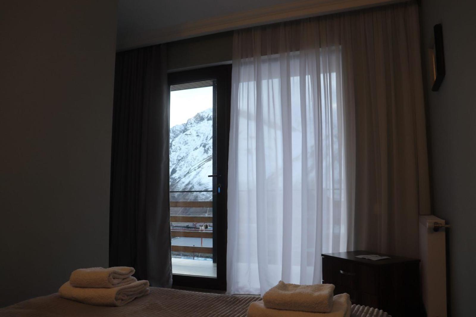 Guesthouse Relax In Kazbegi Zewnętrze zdjęcie