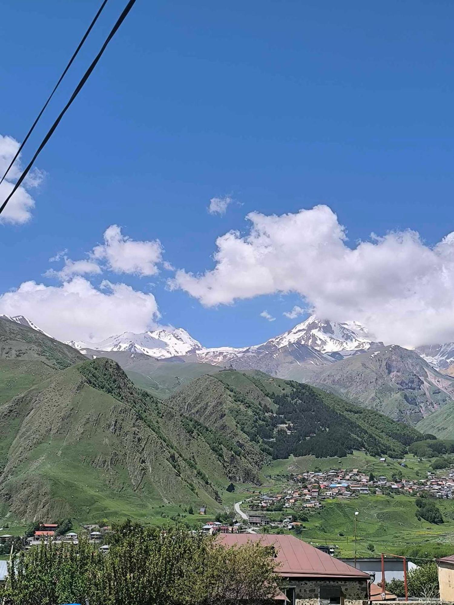 Guesthouse Relax In Kazbegi Zewnętrze zdjęcie