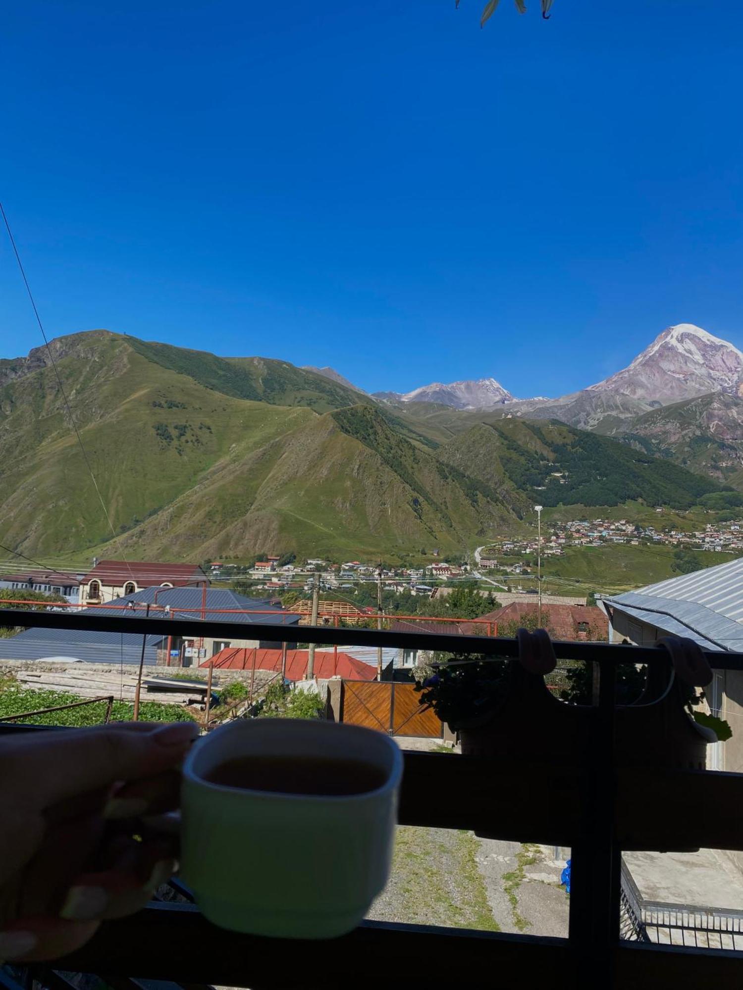 Guesthouse Relax In Kazbegi Zewnętrze zdjęcie