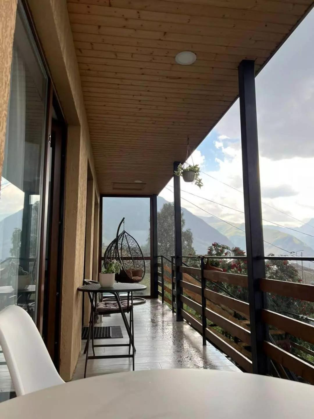 Guesthouse Relax In Kazbegi Zewnętrze zdjęcie
