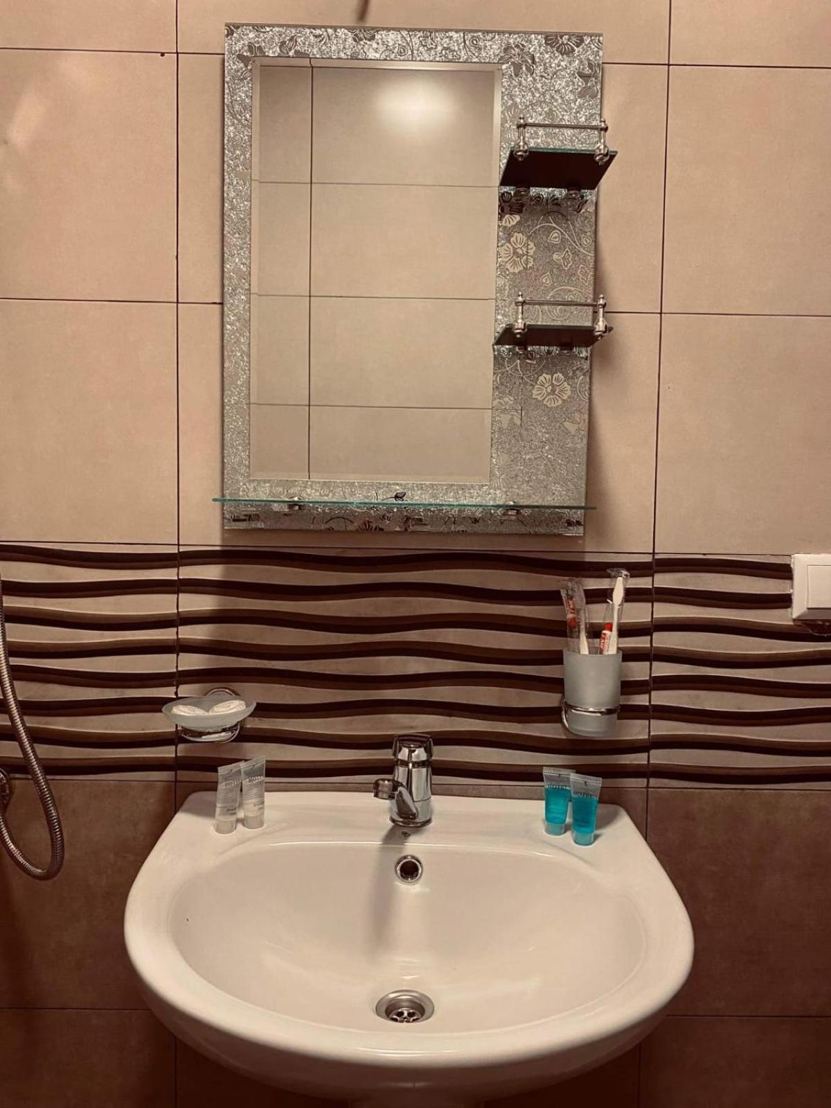 Guesthouse Relax In Kazbegi Zewnętrze zdjęcie